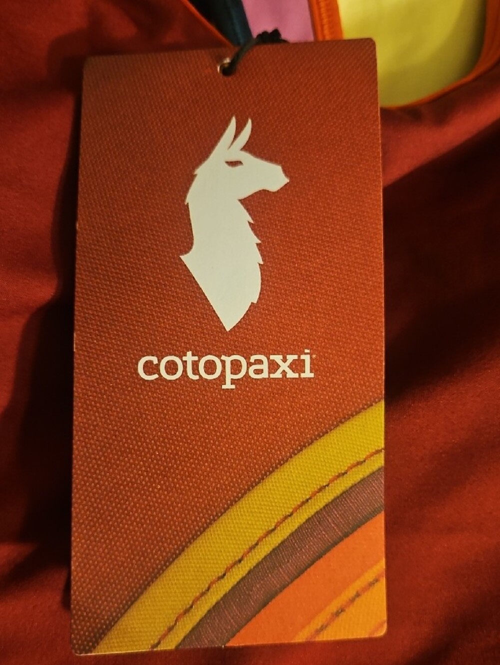 Cotopaxi Mari Crop- Raspberry - Picture 6 of 9